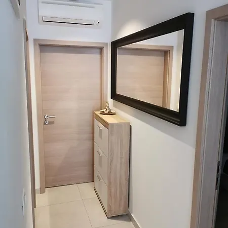 Marija アパート ラバック